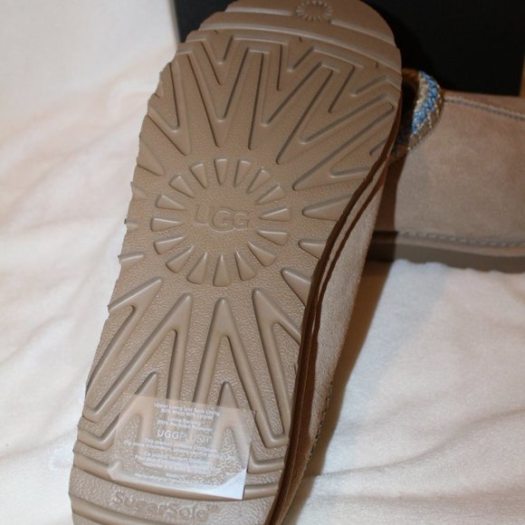 NIB UGG MEN'S TASMAN SUEDE SHEARLING LINED SLIP ON SLIPPERS - Picture 7 of 7